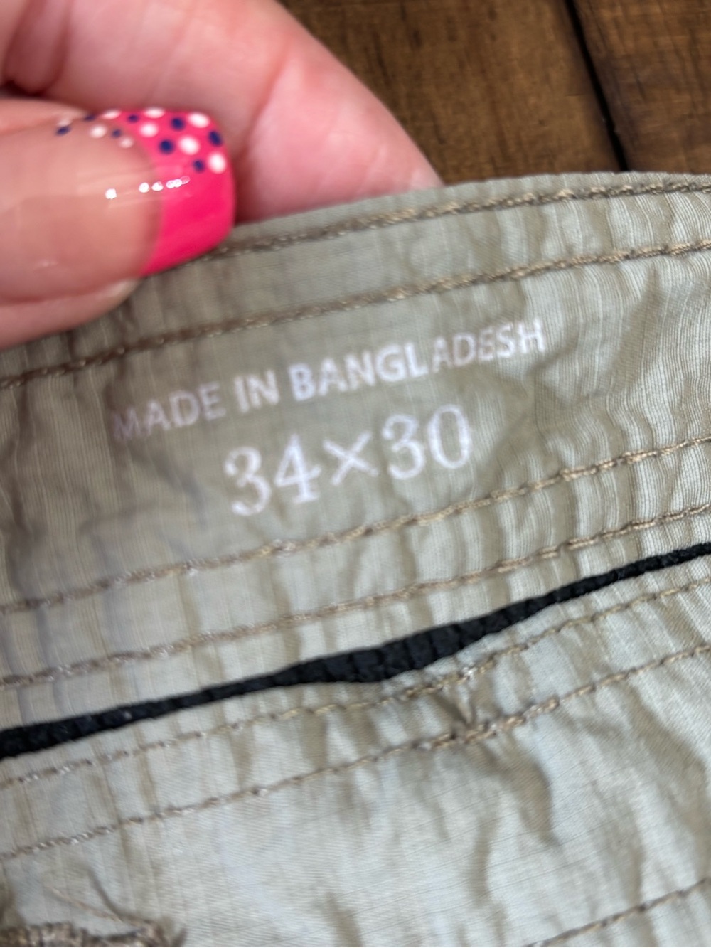 The American outdoorsman’s  Men’s Cargo Pants with Multiple Utility Pockets - Picture 5 of 6